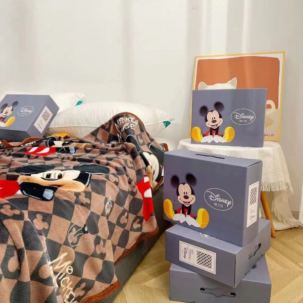 Disney Cartoon Farley Plush Blanket Presented in a Gift Box -110 x 150cm - Mickey Mouse Coffee