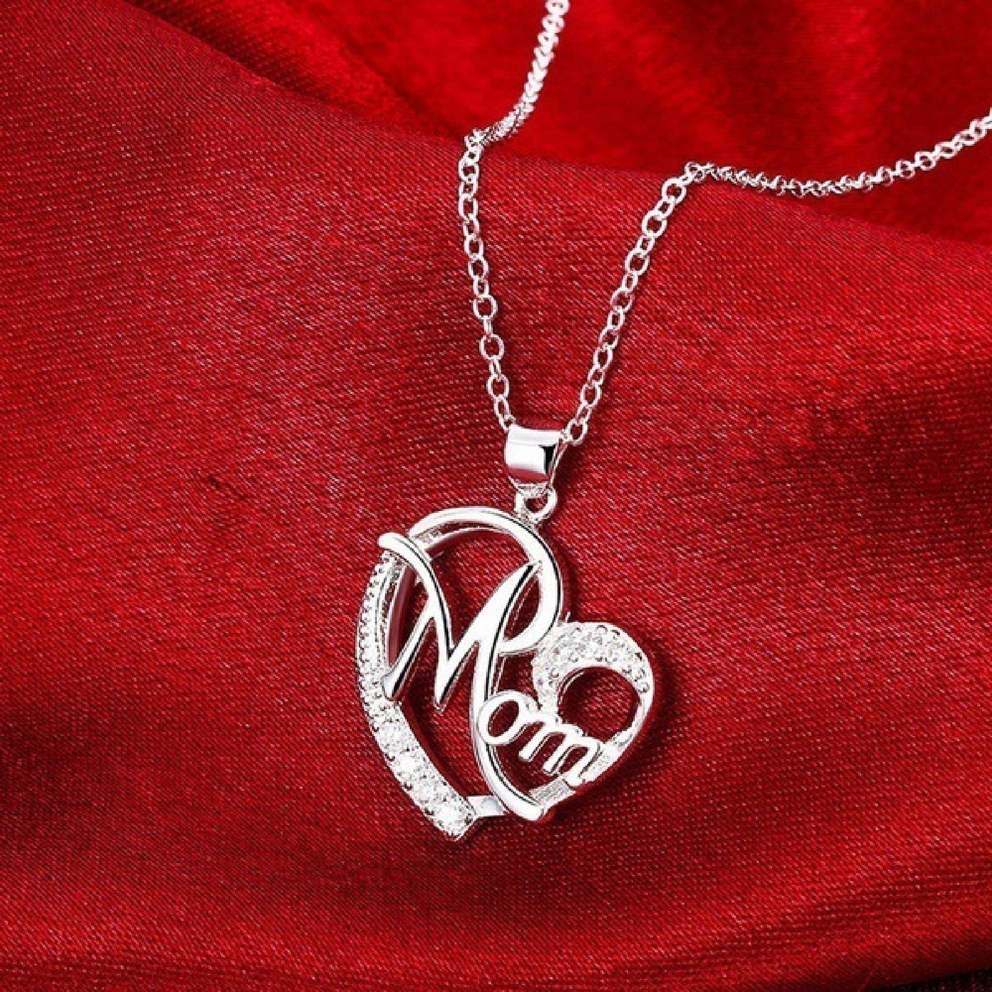 Silver Mother's Day Beauty Heart-Shaped Necklace